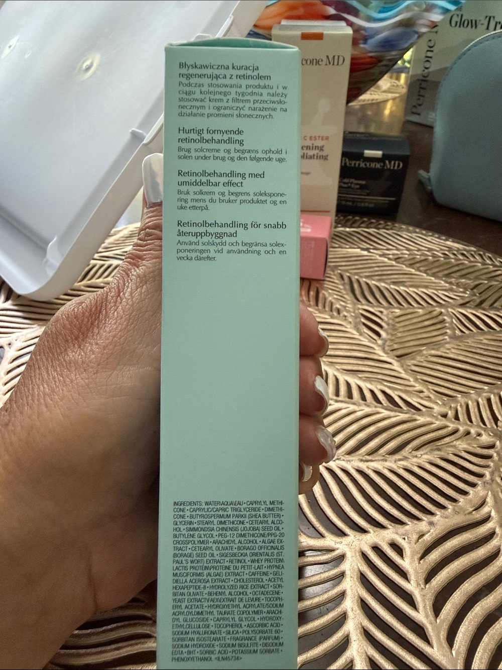 Estee Lauder Perfectionist Pro Retinol Treatment - Picture 4 of 4